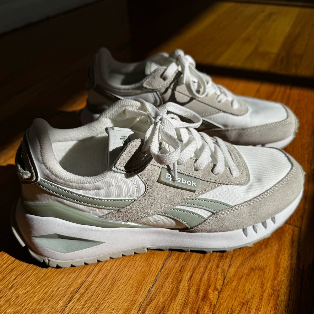 Women’s Reebook Everyday Sneakers